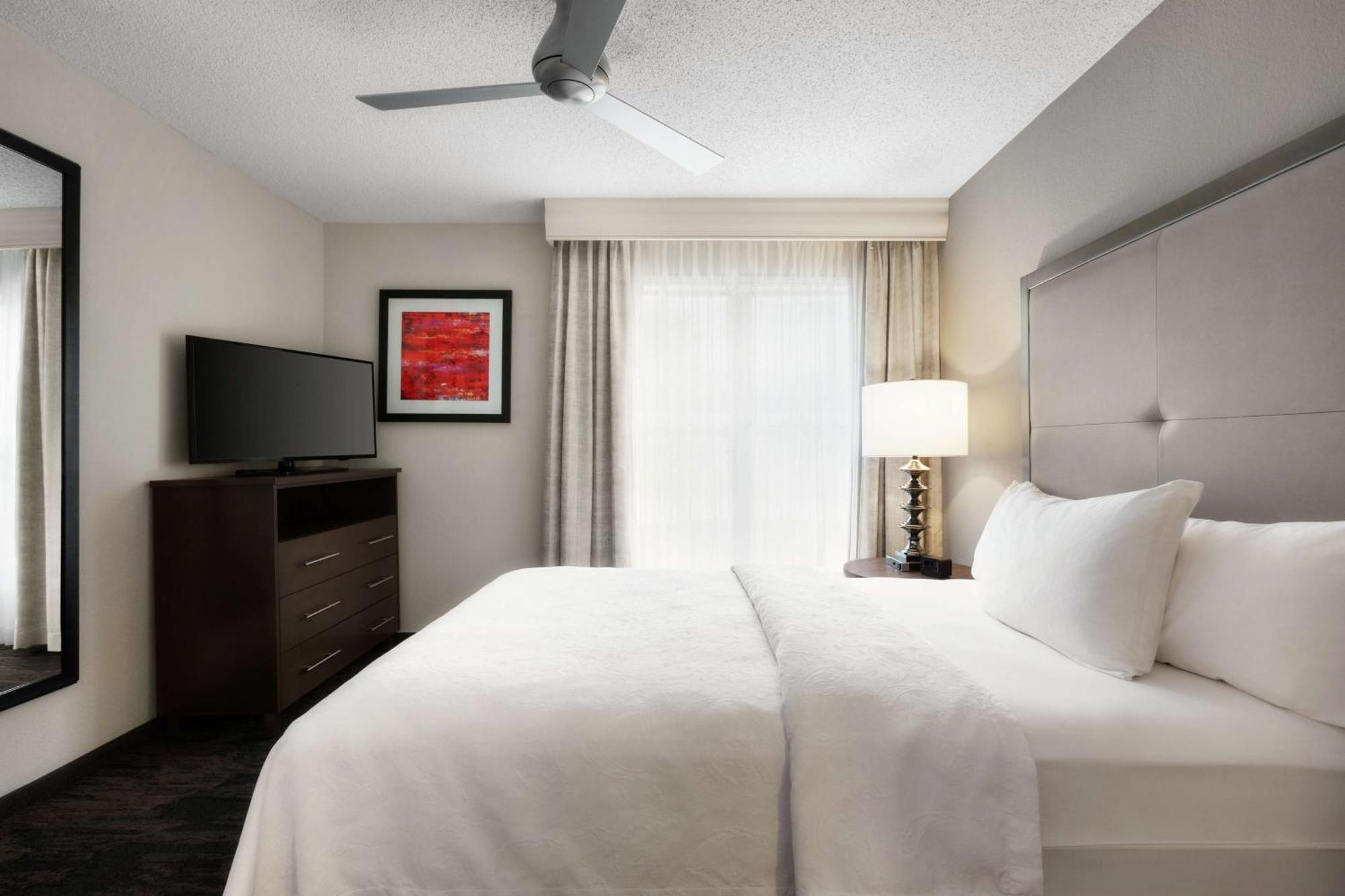 Addison Suites Exterior foto