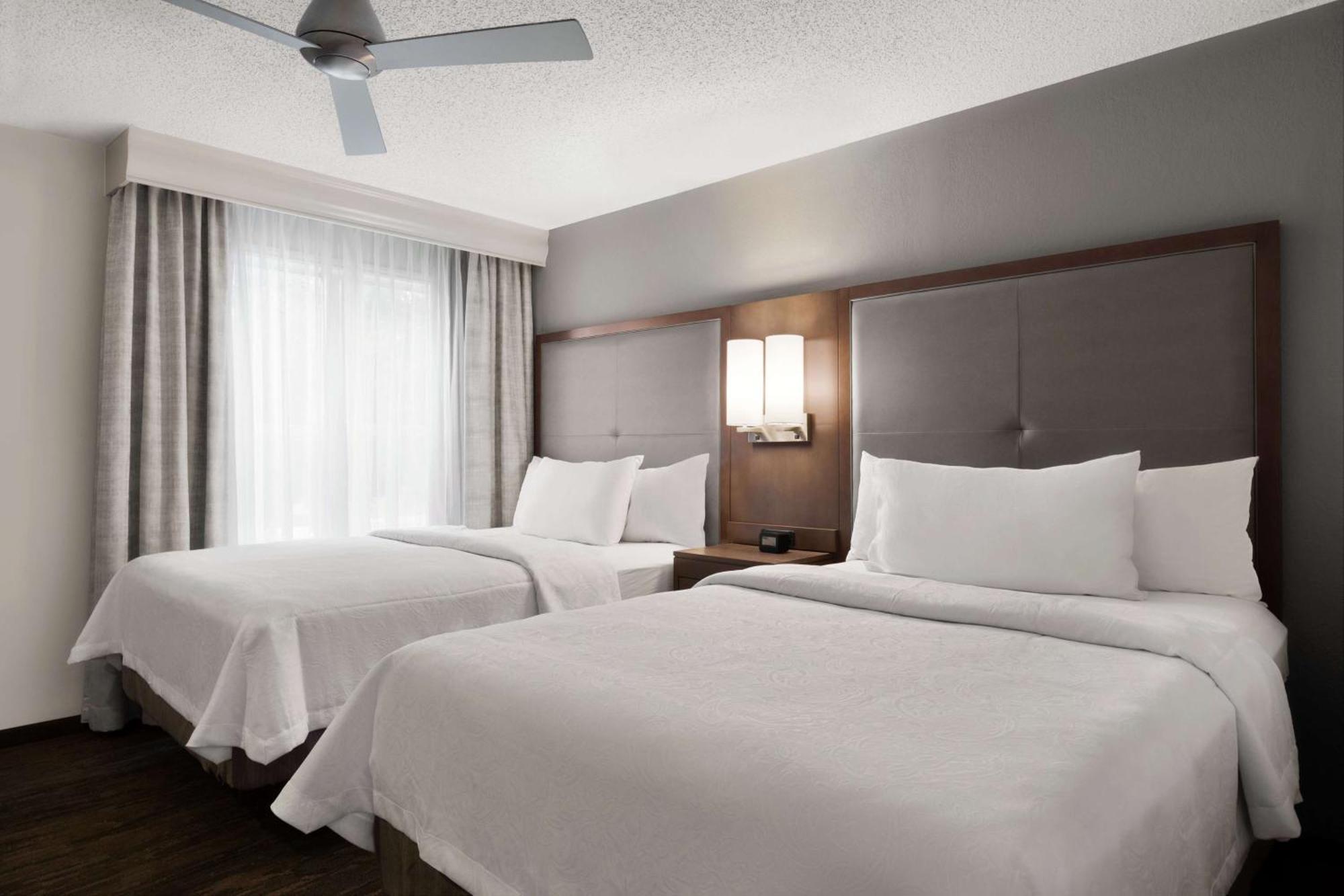 Addison Suites Exterior foto