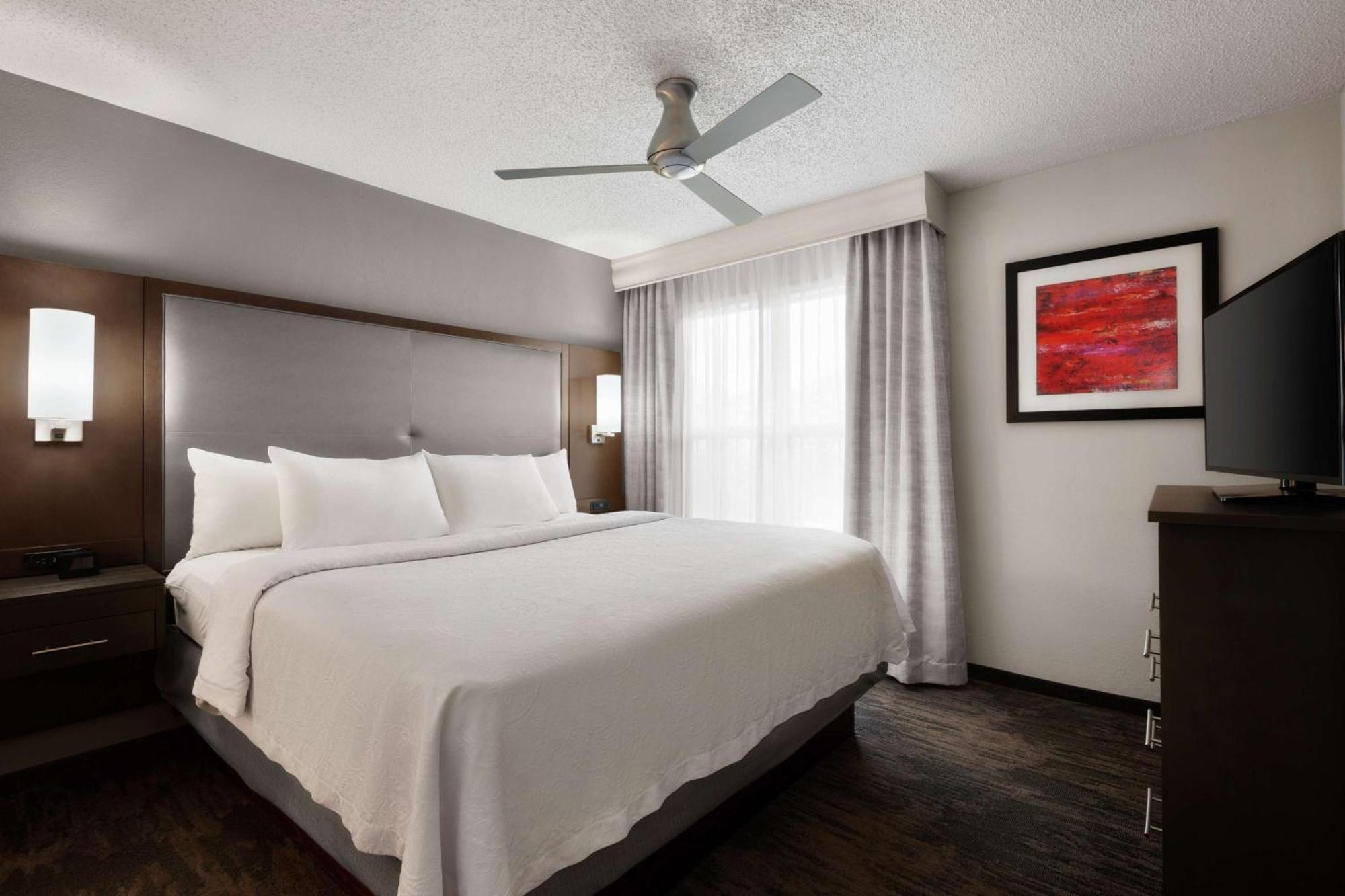 Addison Suites Exterior foto